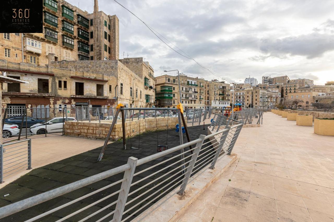 Seafront - Top Location, Top Floor With Wifi & Ac By 360 Estates Valletta Eksteriør bilde