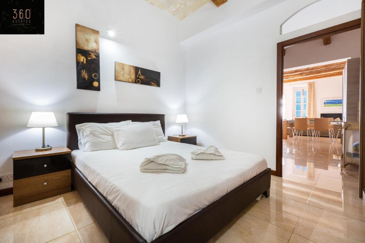 Seafront - Top Location, Top Floor With Wifi & Ac By 360 Estates Valletta Eksteriør bilde